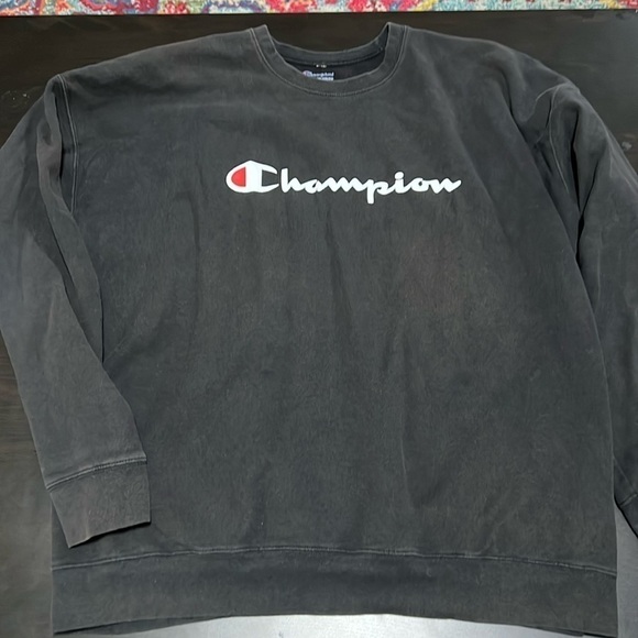 Champion crewneck sweatshirt